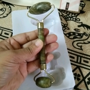 jade roller