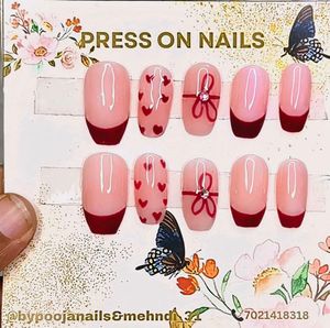 press on nails Pink light