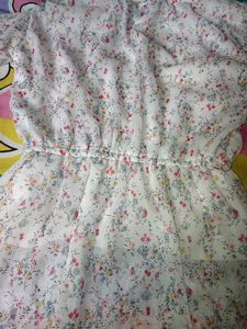 A Floral Print Top For Summer