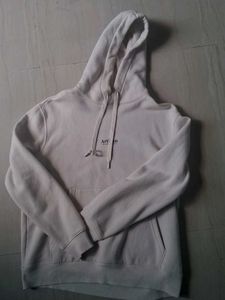 H&M Artisan Hoddie perfect for casual and streetwe