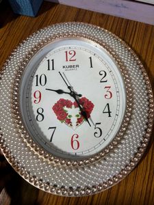 Pearls Clock Brand New Working Comes With Gifts