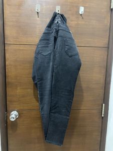 4 Jeans For Just 800!