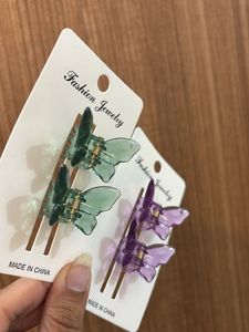 Set Of 4 Butterfly Hair Clips