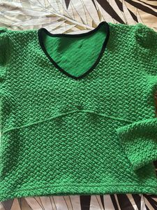 Women Green Crop Sweater 😍