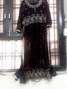 Elegant Embroidered Kurta