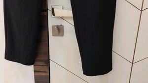 Awesome black office n active wear pant very comfo