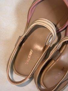 Elegant Walkway Sandals