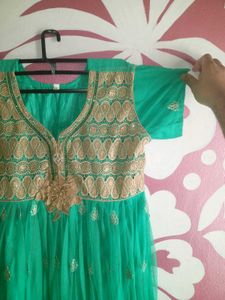 Mahnoor Green Kurta Set