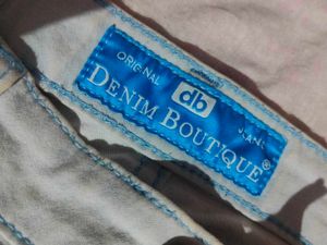 Blue Light Wash Skinny Jeans