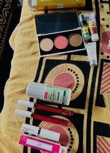 MyGlamm &amp; Sirona 27 Products For 1499/-