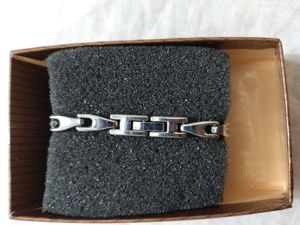 Silver Sleek Watch- Latest Trend