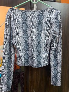 Shien Snake Pattern Crop Top