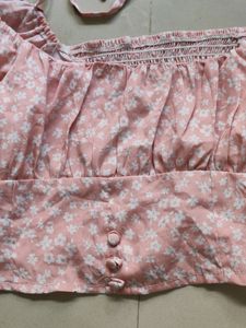 Puff Sleeves Top