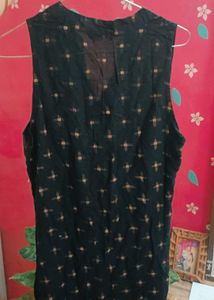 Middle Cut Black Kurti