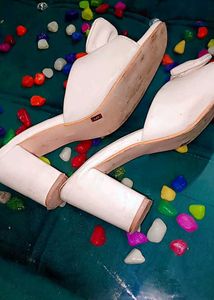 White Bow Heels For You Girls..Don&#39;t Miss It