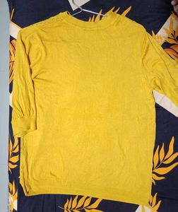 Van Heusen Yellow Top🌼