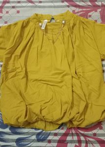 Trending Blouson Crop Top
