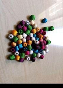 20 Silk Thread Beads