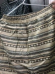 A Beautiful Cotton Kurta Pant Set .