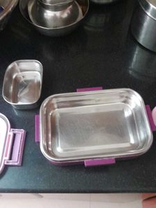 Used Milton Lunch Box