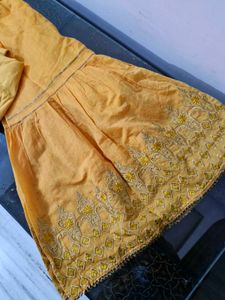 Yellow Shrara Set