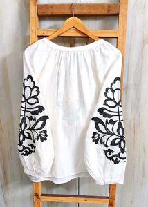 Black Embroidered Peasant Top size-46-48