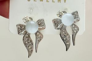 Bow Earrings