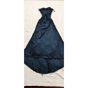 Elegant Navy Blue Evening Gown