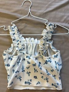 Floral Ruffle Crop Top