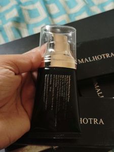 Manish Malhotra Primer , luminous Moisturising P
