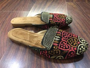 Embroidered Ethnic Mules Size UK4.5