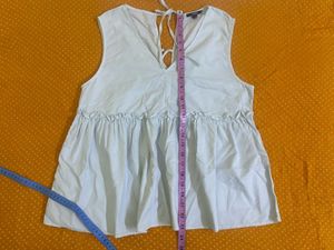 White Sleeveless Top Bust 34-36