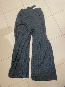 Wide Leg Printed Pants