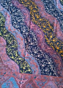 Thred Work &amp; Printed Stole No Damage Like New