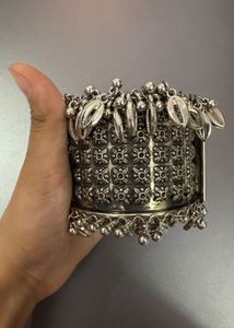 Silver Tone (oxidized) Bracelet