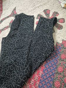 Black Sleevless Party Gown Size Medium