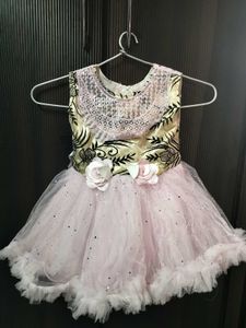 🌸 Combo of 2 Beautiful Party Frocks – 1-2 Years