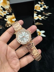 Replica Michael Kors Rose Gold Watch For Her
