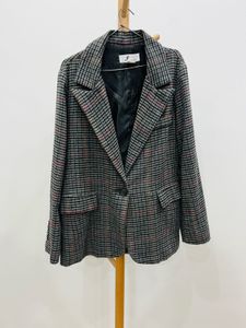 Checked Blazer - Stylish &amp; Chic