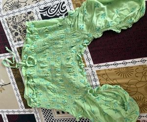 Green Floral Puff Sleeve Crop Top