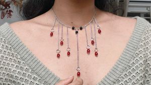 Dangling Bead Necklace