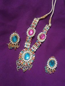 neckSet with earrings