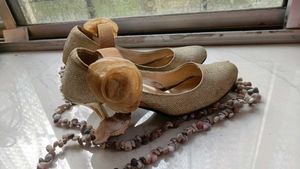 Party Golden Heels