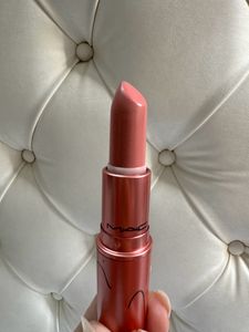 MAC Nude Lipstick