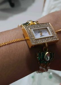 Elegant Gold &amp; Green Watch