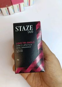 Stage Triangle Lipstick