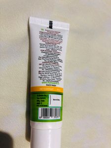 MamaEarth Facewash