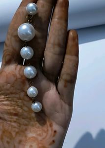Pearl Earing