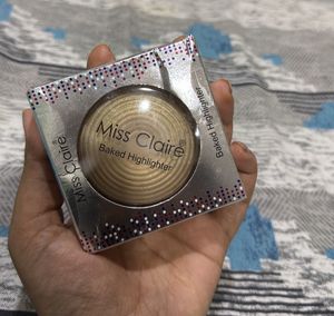 Miss Claire Baked Highlighter