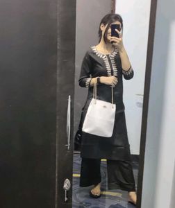 Women  Shoulder Bags.